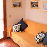 Colorful Flat With Sea View Апартаменти