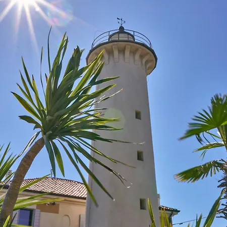 Διαμέρισμα Colorful Flat With Sea View